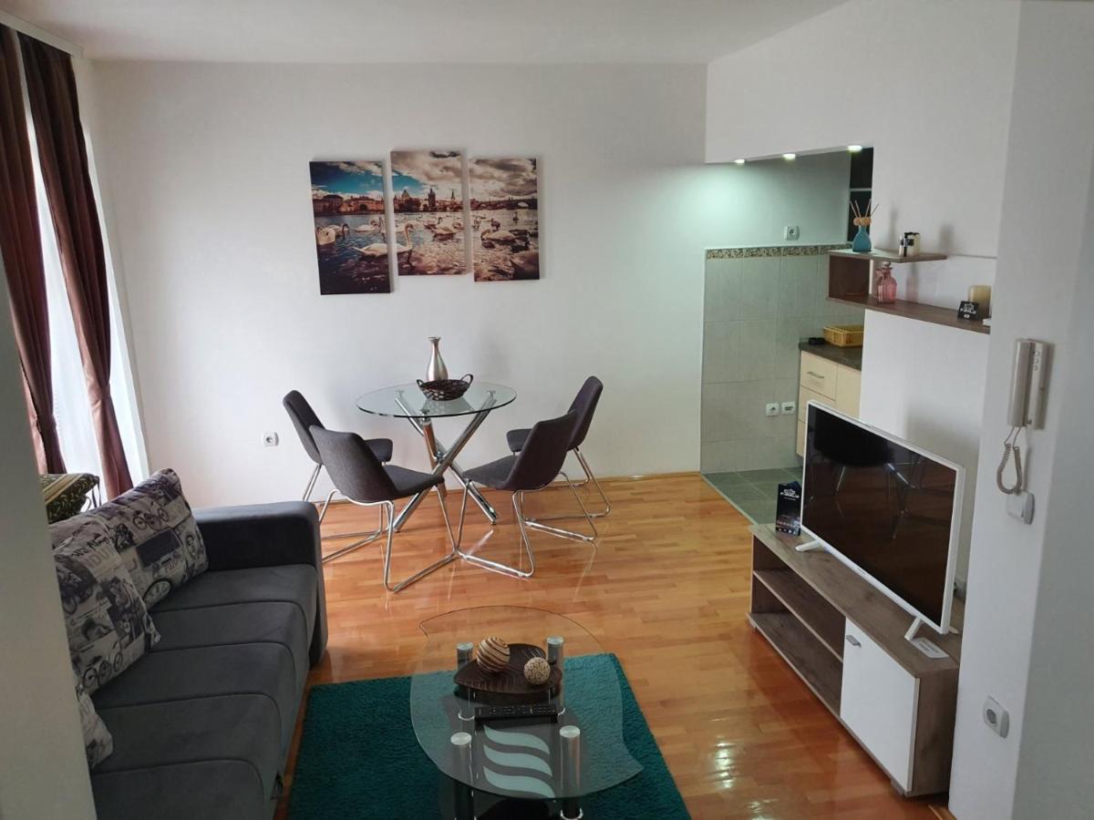 Family Apartments Zaječar Kültér fotó